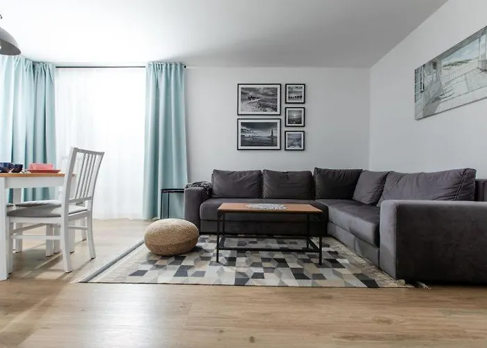 Klifowa 36 * レバル